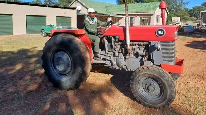 Massey Ferguson 165 tractor