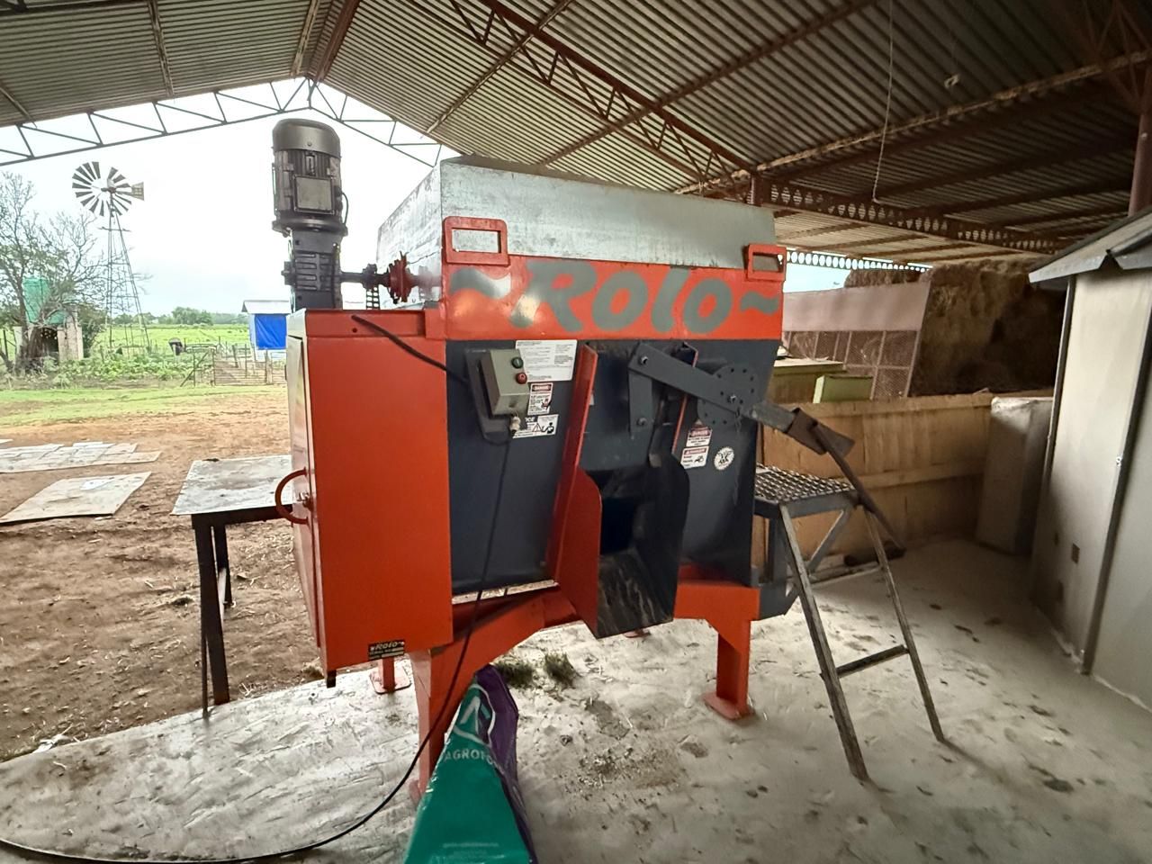 1.7m³ Feed Mixer for Sale
