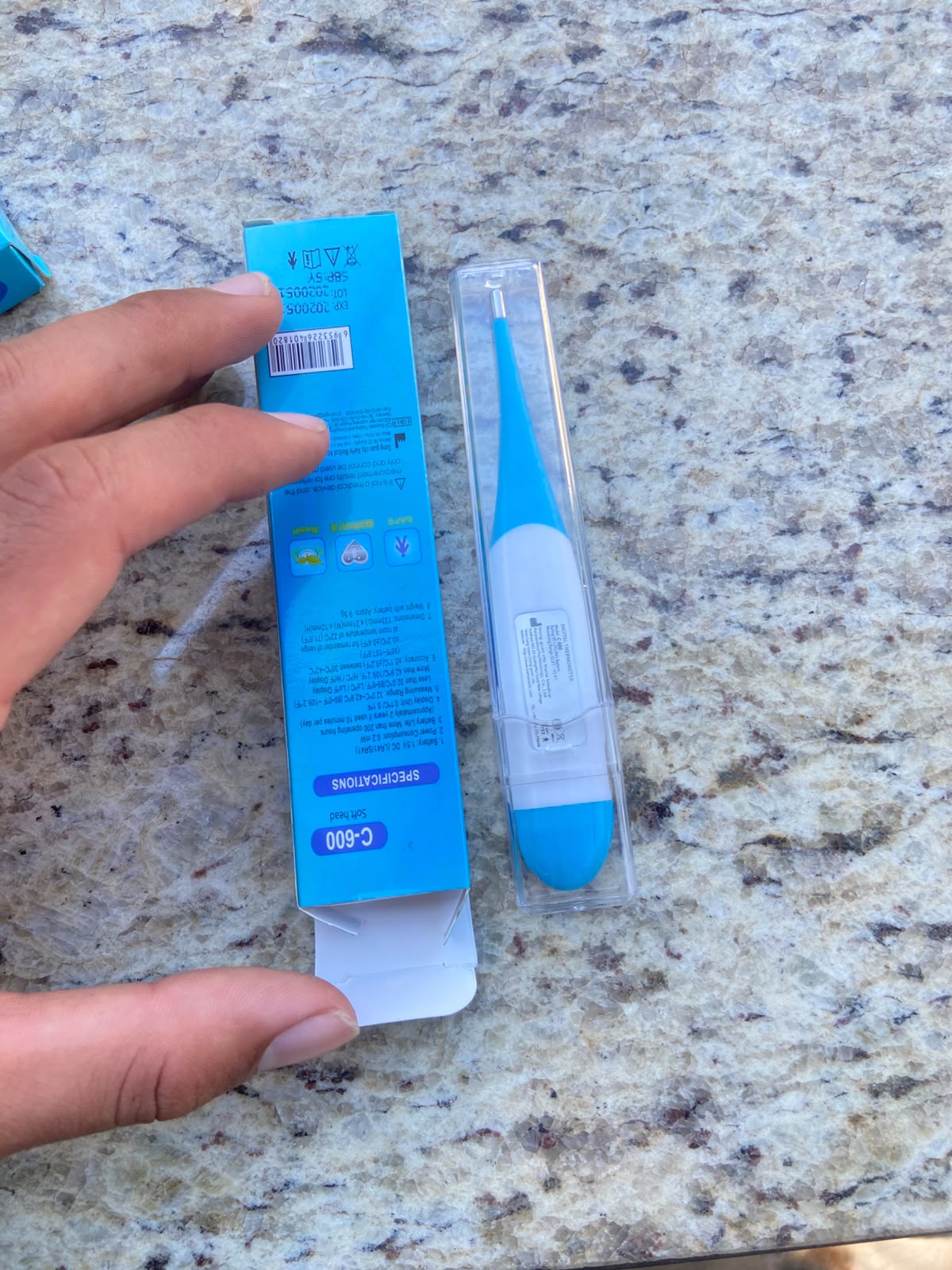 50 Digital Thermometers x R40 each