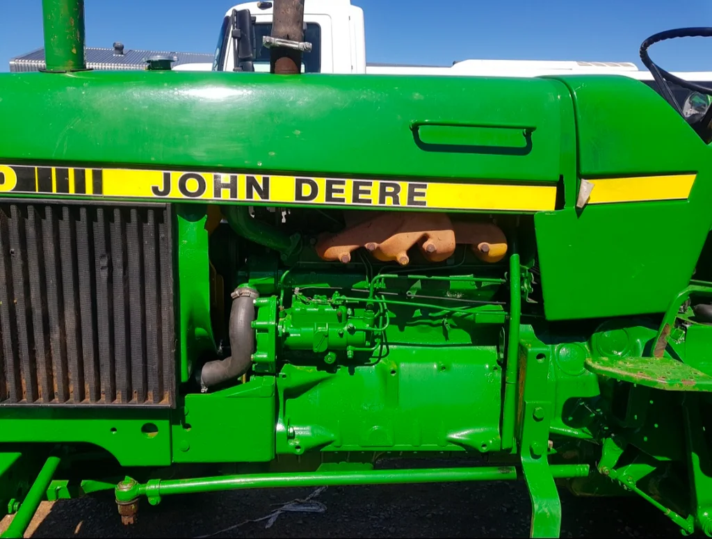 1999 John Deere 2140 2wd Tractor